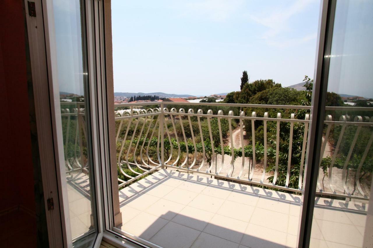 Apartman Dinka Trogir Exterior foto