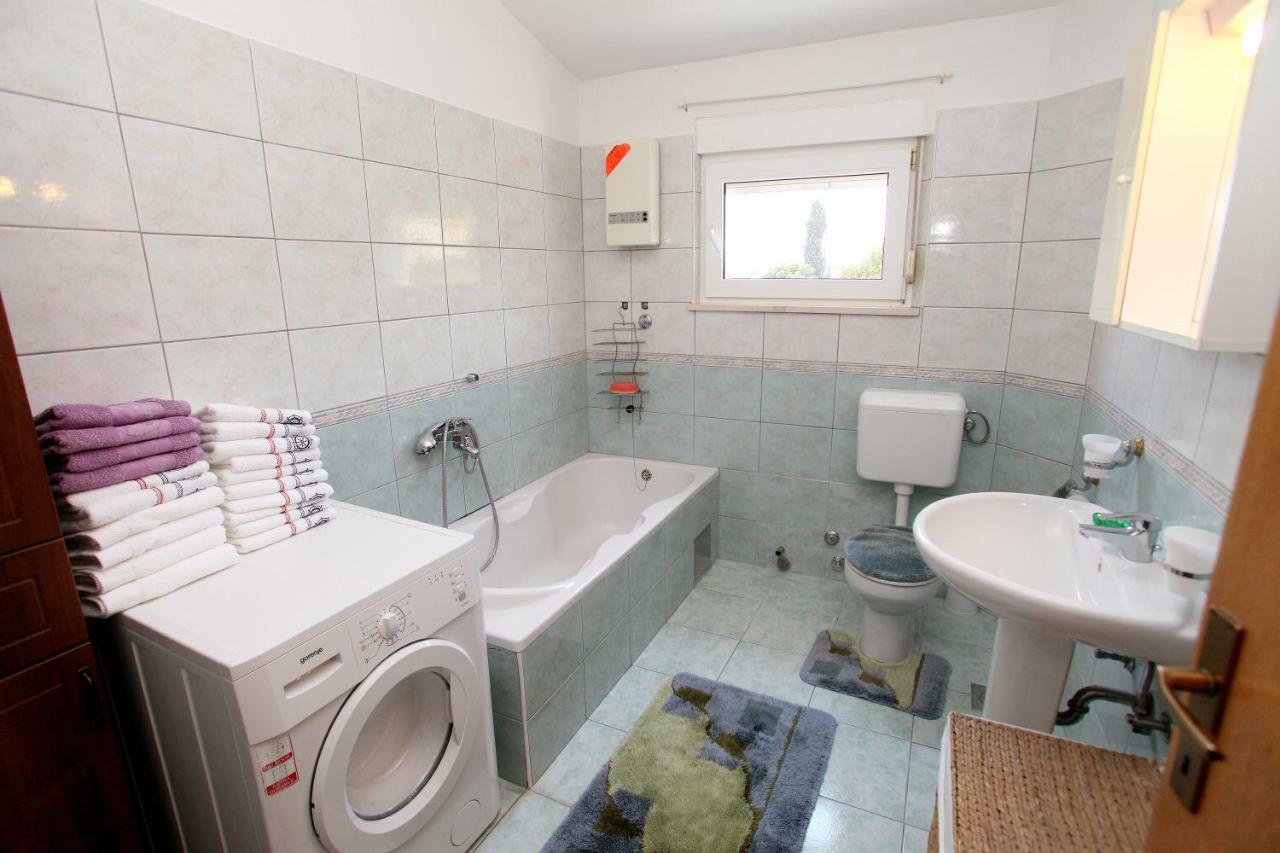 Apartman Dinka Trogir Exterior foto