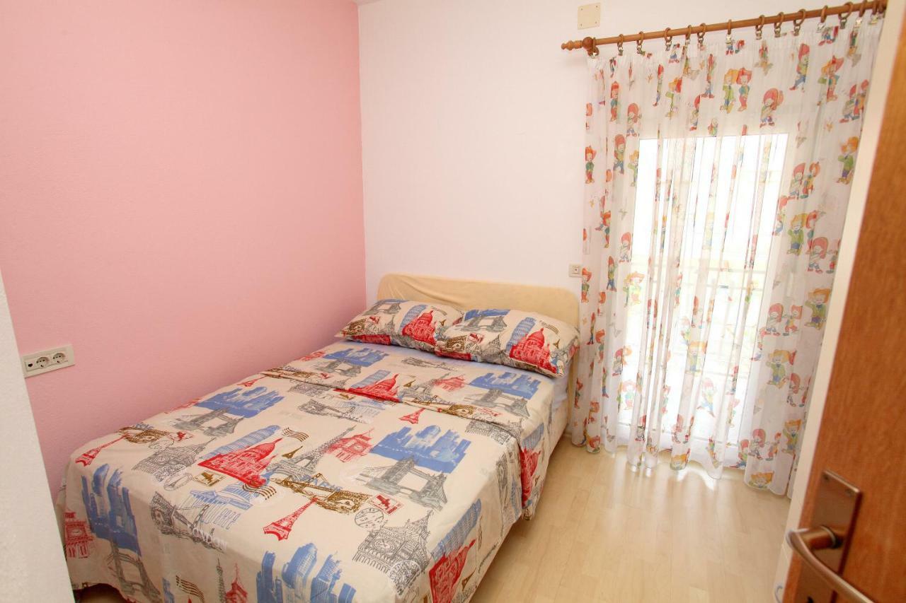 Apartman Dinka Trogir Exterior foto