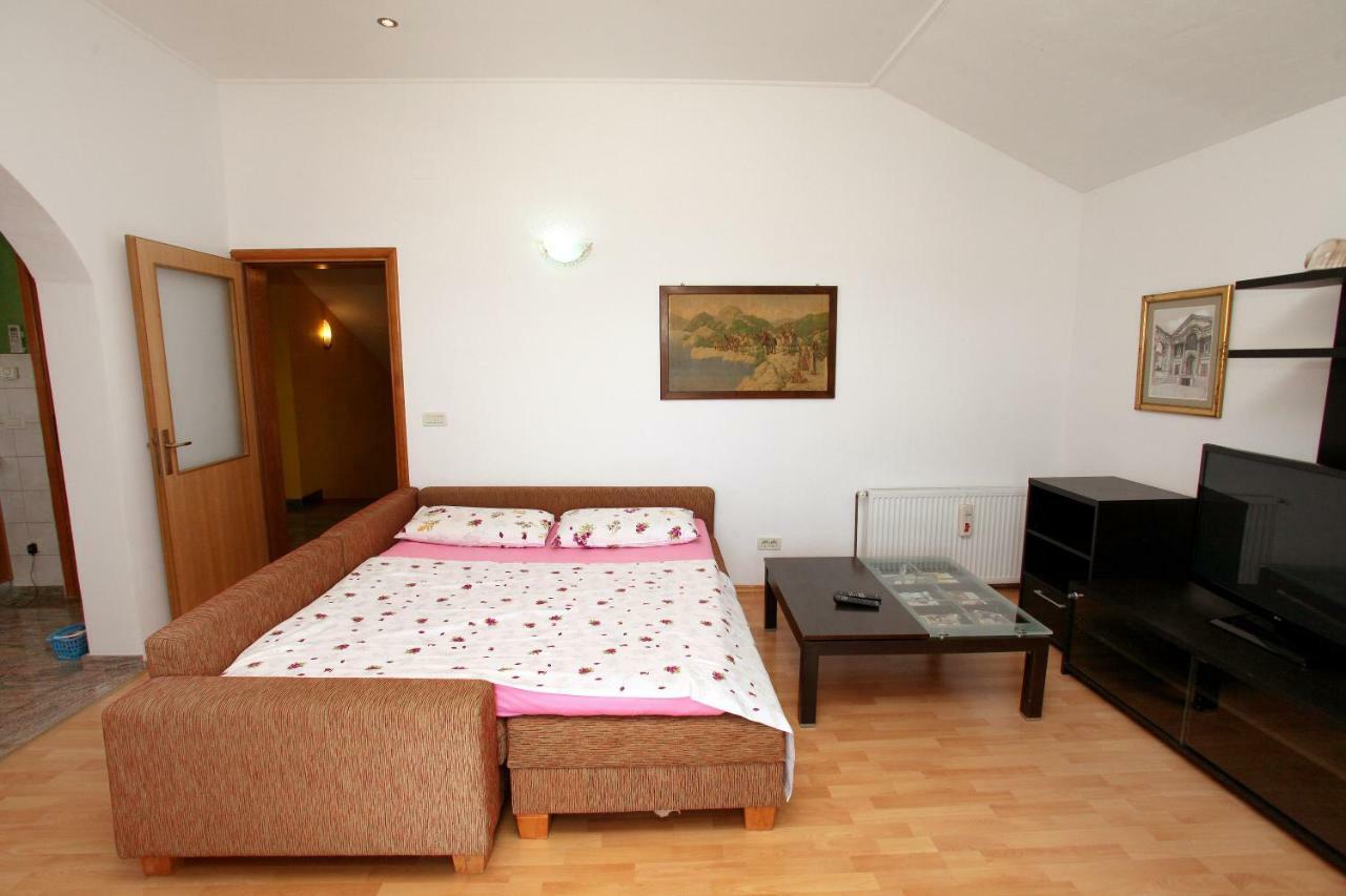 Apartman Dinka Trogir Exterior foto