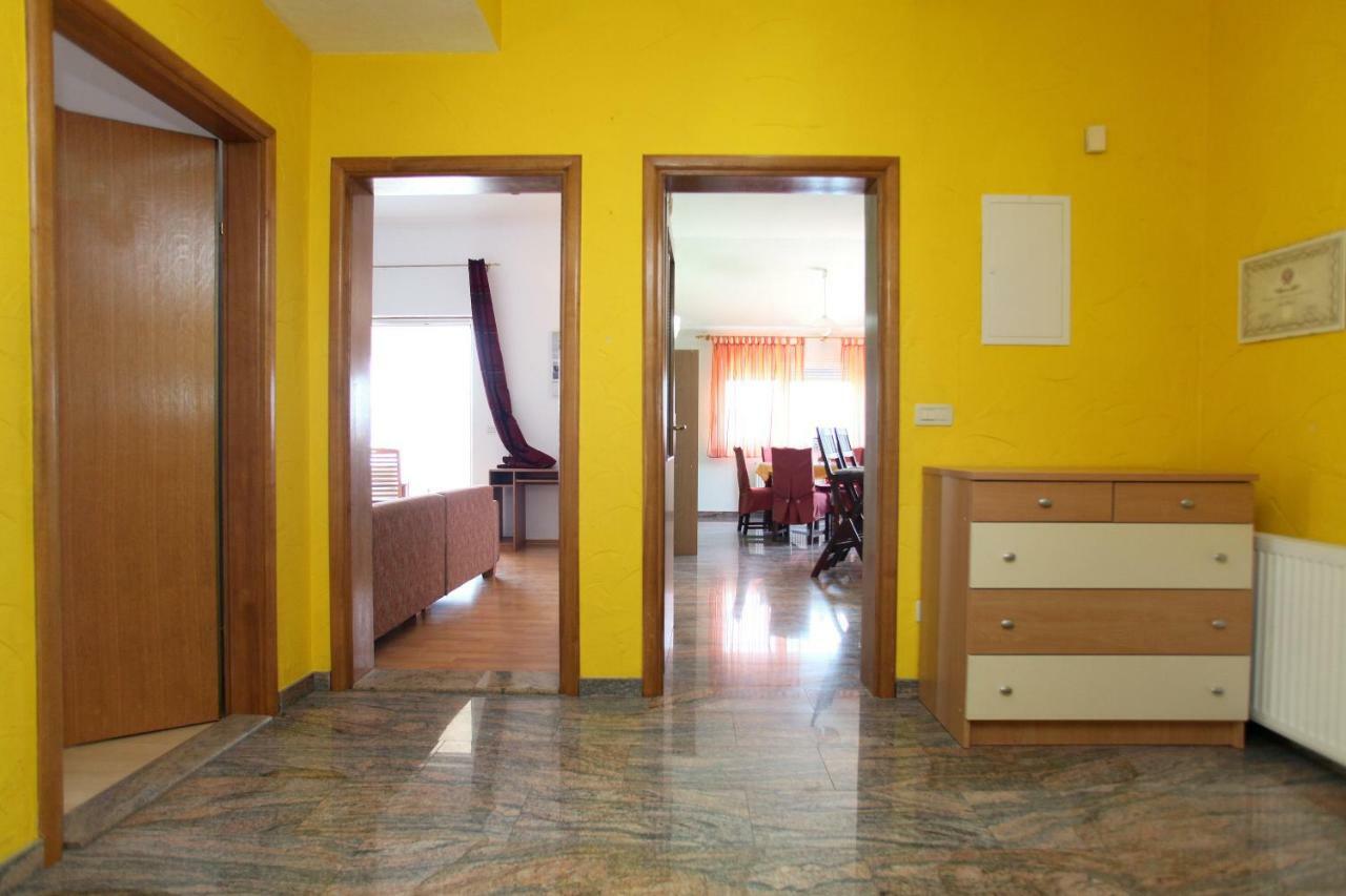 Apartman Dinka Trogir Exterior foto