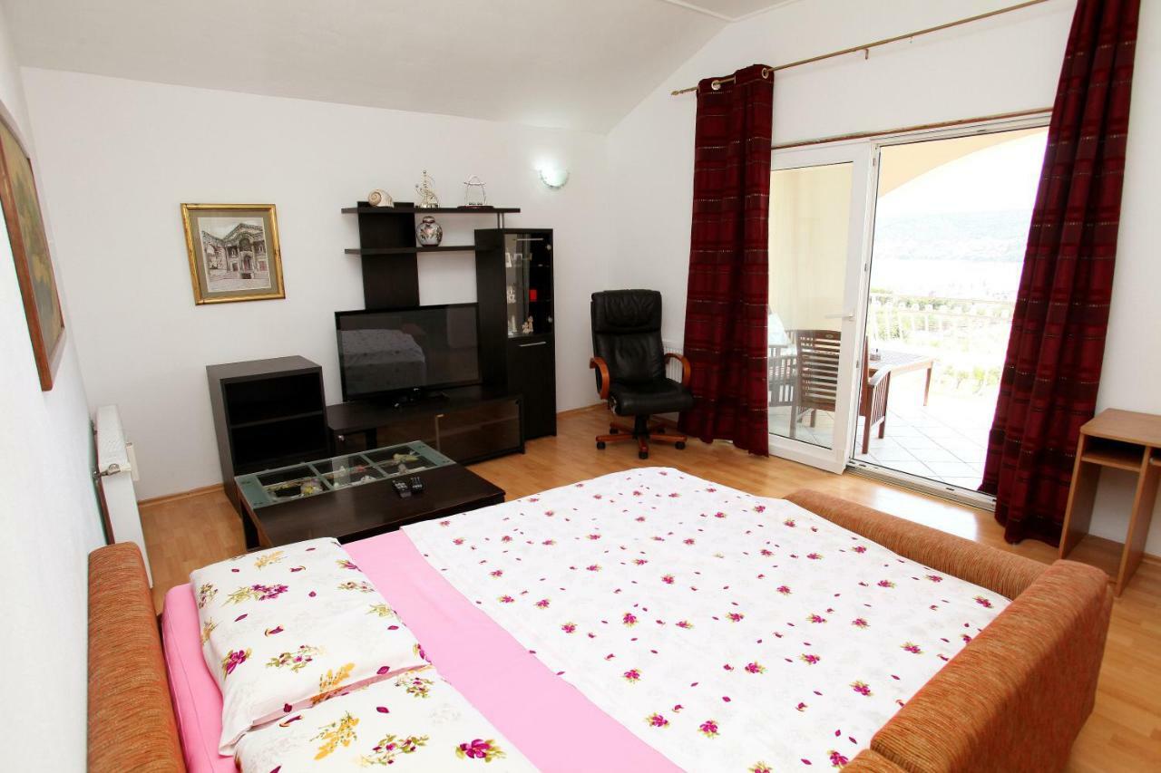 Apartman Dinka Trogir Exterior foto