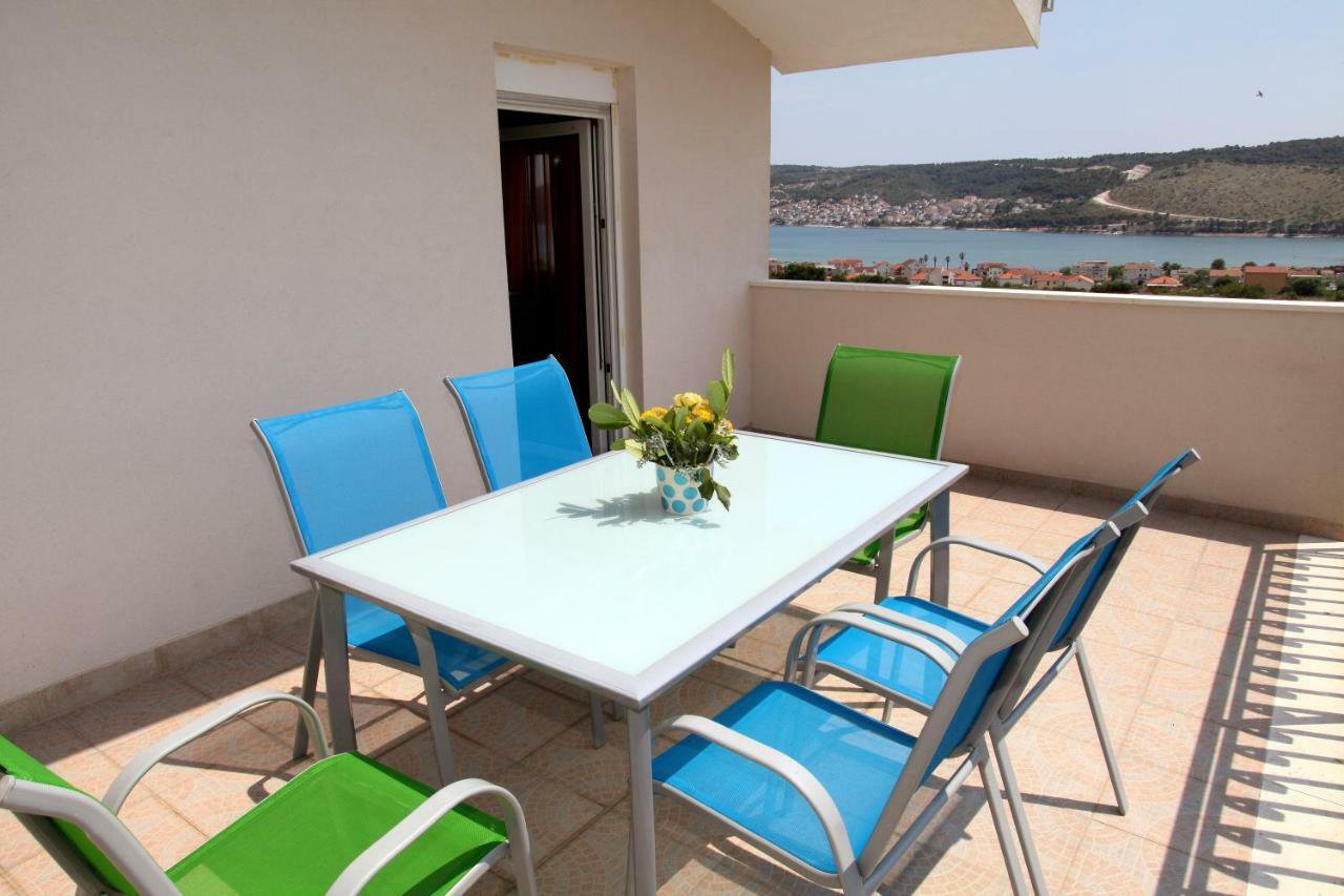 Apartman Dinka Trogir Exterior foto