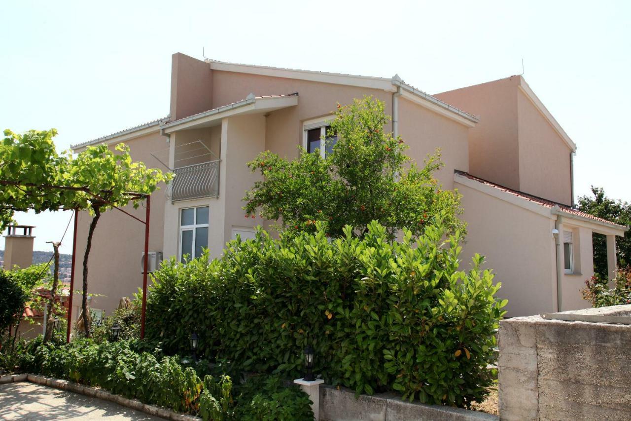 Apartman Dinka Trogir Exterior foto